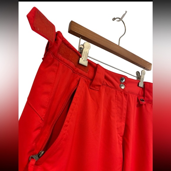 Arctix Red Women’s Insulated Snowboard Ski Pants
Size M - Picture 4 of 12
